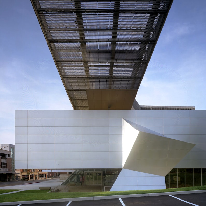 Exterior image of the sculpture at Akron Art Museum in Akron, Ohio. Designed by Coop Himmelblau Architects.